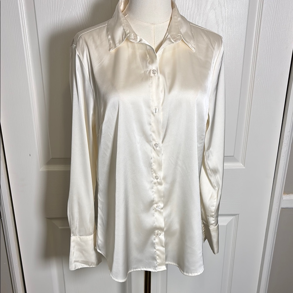 Banana Republic Elegant Cream Satin Blouse